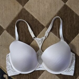Maidenform White Lace Bra Front Snap Bra Underwire Lightly Padded 38C
